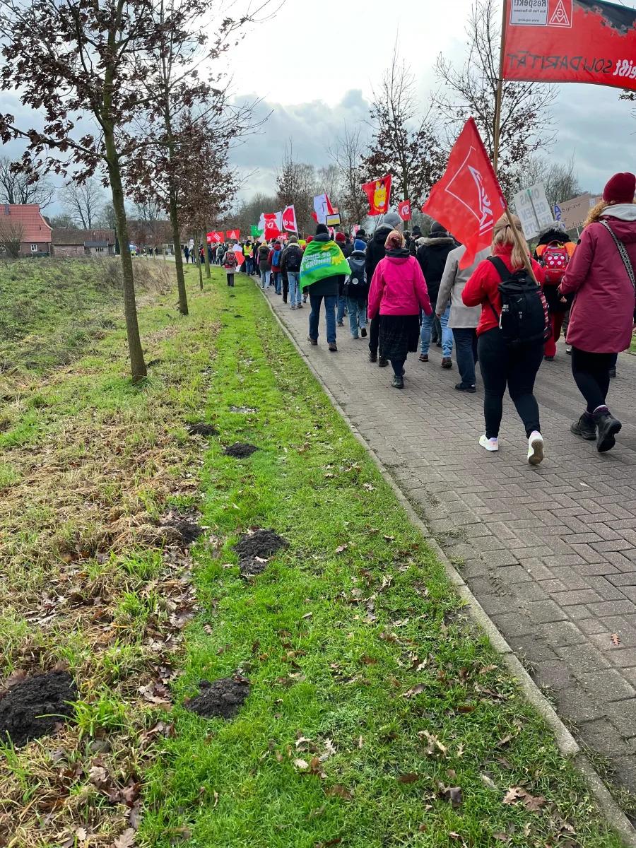 Demonstrationszug durch Brettorf1